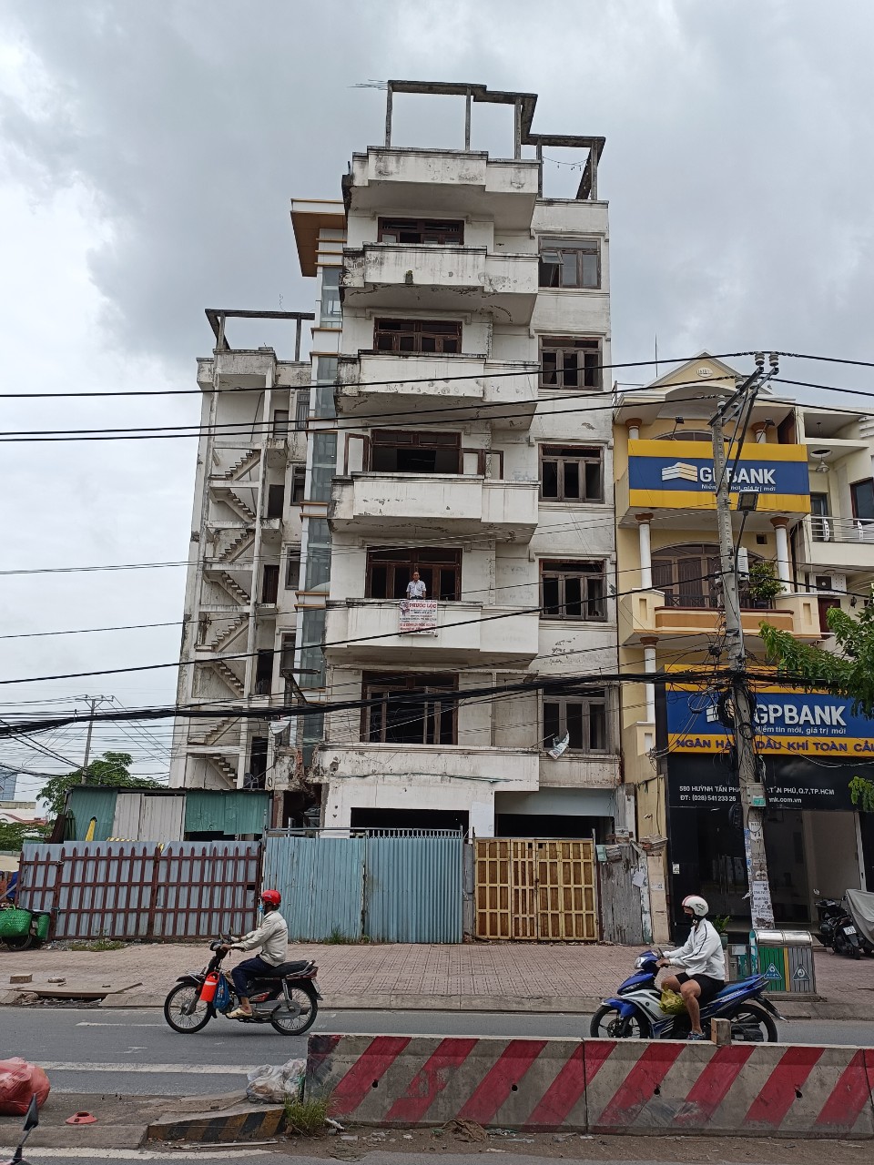 Xử lý lún nghiêng nhà ở Vĩnh Lộc B