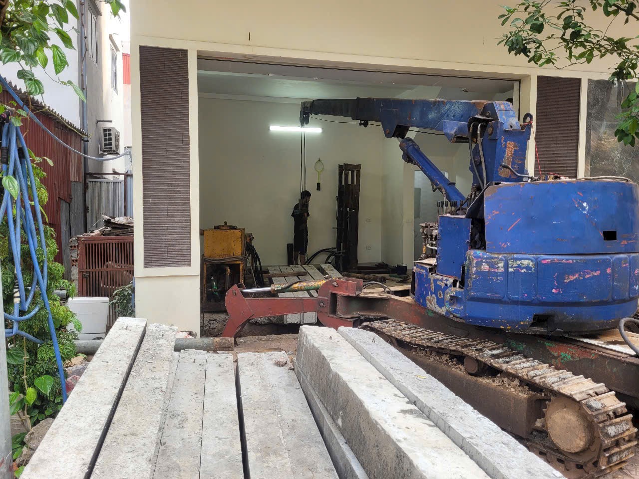 Ép cọc nhồi và xử lý nền nhà